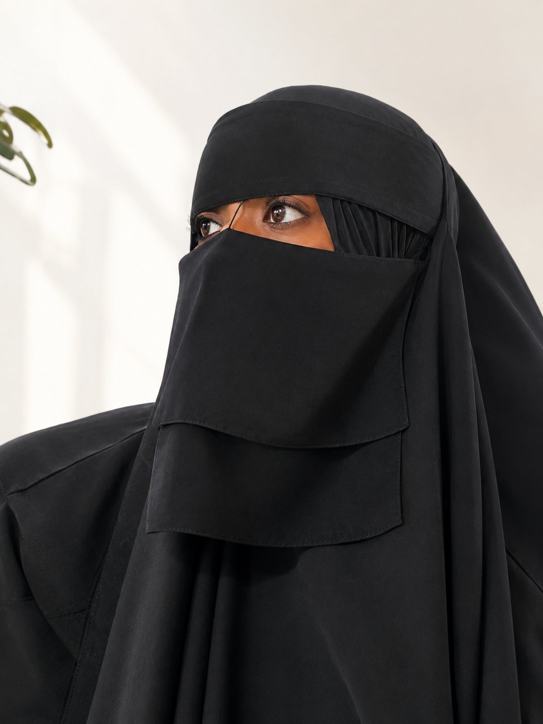 Noir Short Layered Niqab
